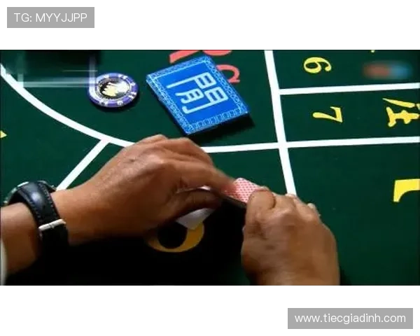 掌握百家乐大小玩法的核心技巧让你在赌场中轻松赢取更多筹码