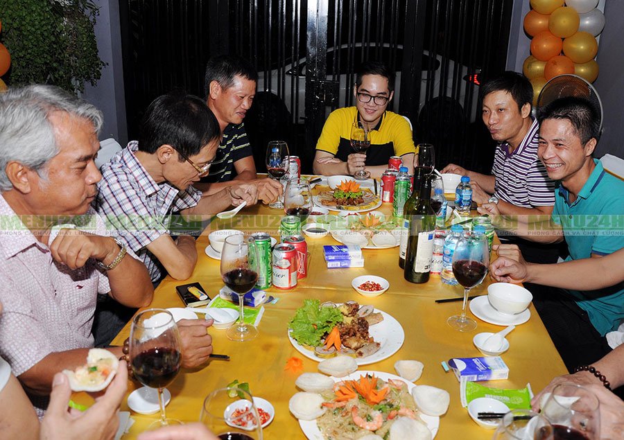 tổ chức party tại nhà